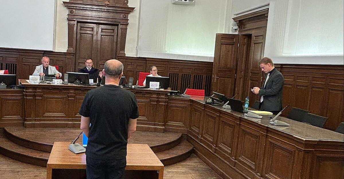 Streit eskalierte: 47-Jähriger stach Kontrahenten ins Gesäß