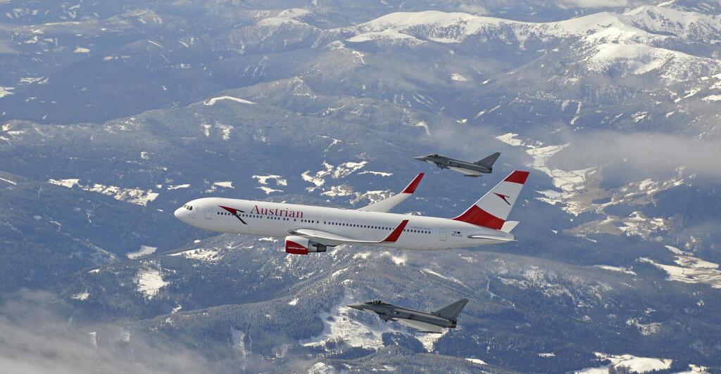 767 Euros for Two Hours: This Is How AUA Says Goodbye to Its Last Boeing ...