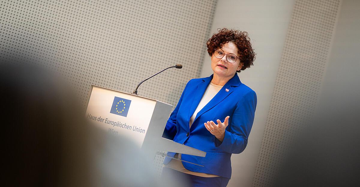 Staatssekretärin Zehetner: