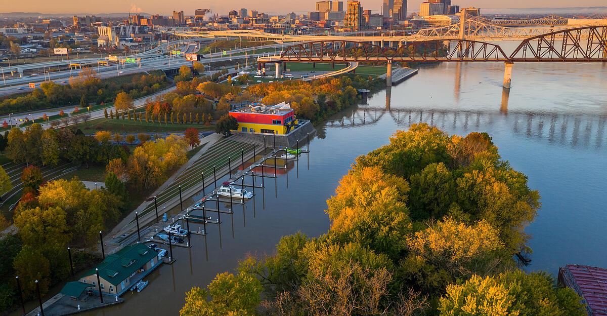 Louisville - | A stroll through Kentucky's unofficial capital