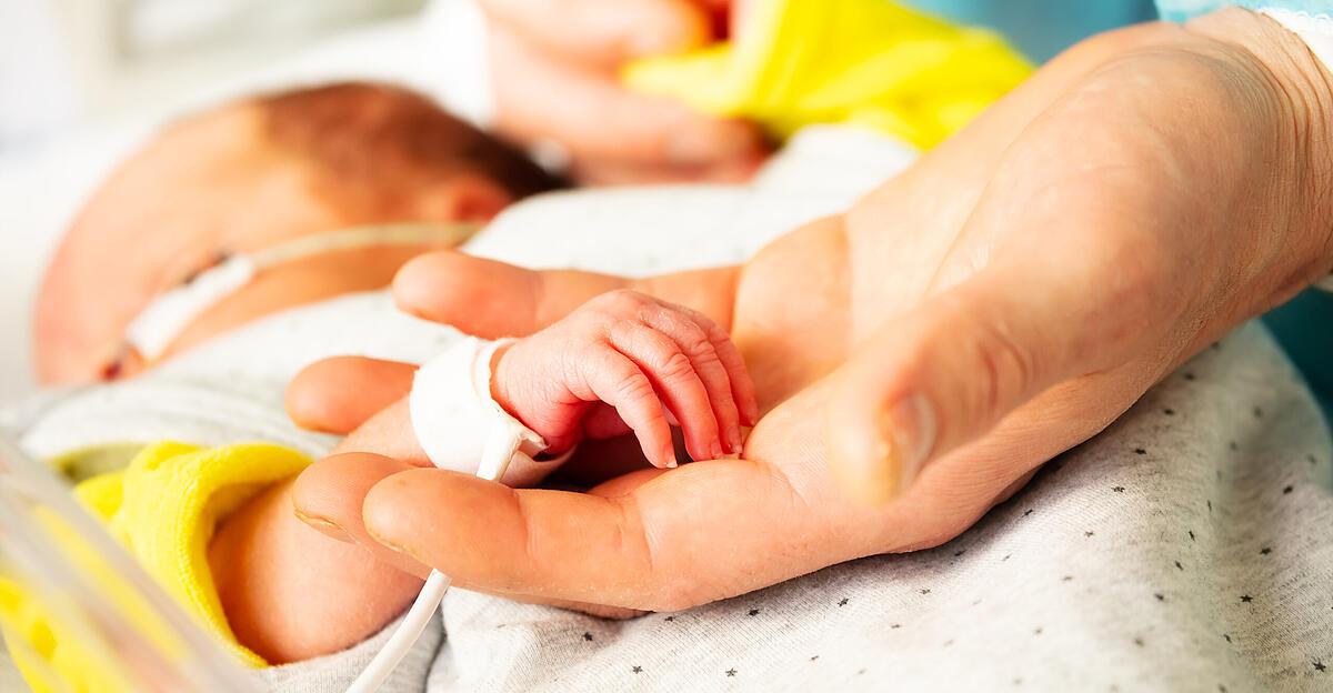 Nur 520 Gramm: Frühchen in Innsbrucker Klinik erfolgreich operiert