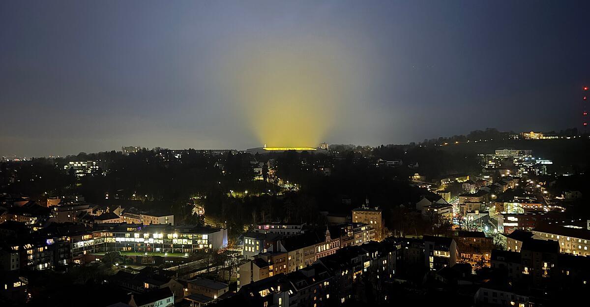 Complaints about pitch lighting on non-match days at the LASK stadium