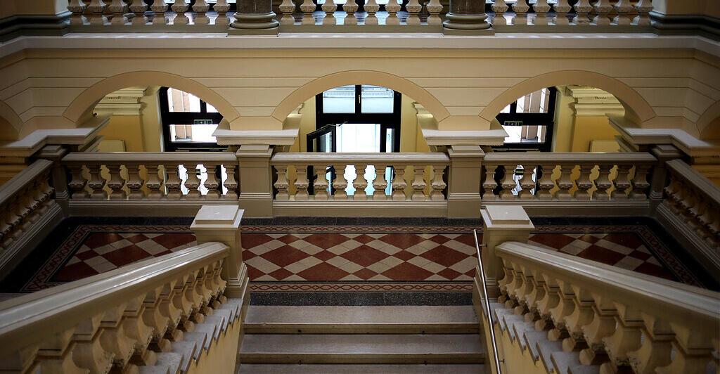 The state of Upper Austria restitutes Nazi-looted art to two monasteries