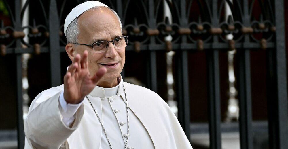 Pope announces lung surgery due to early detection of nodule