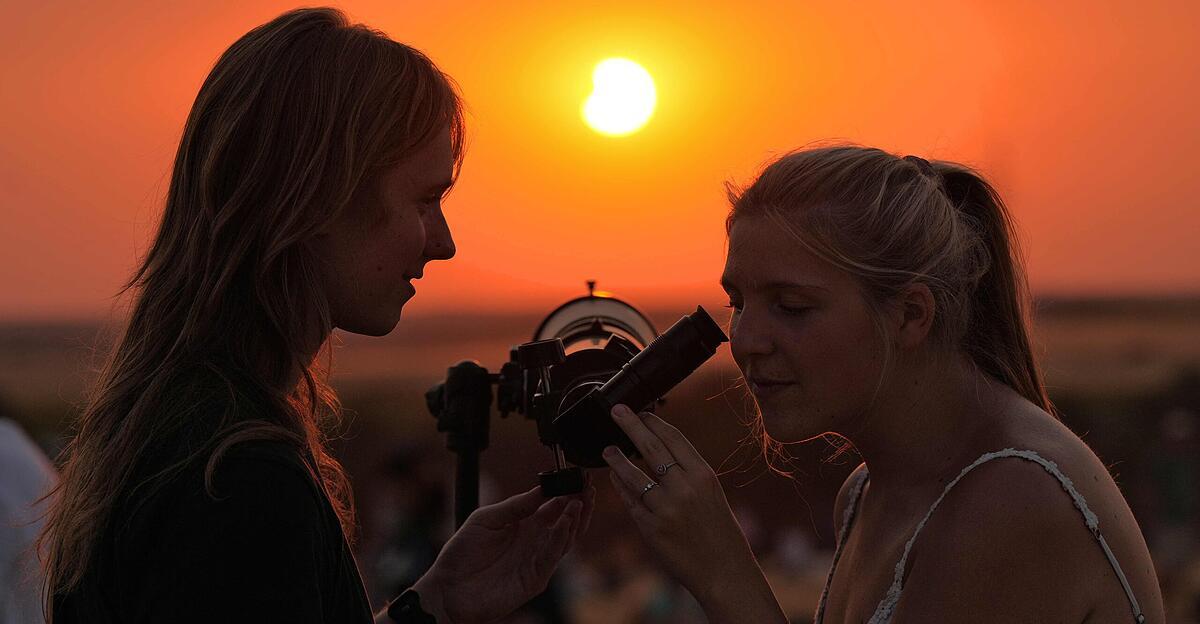 Himmelspektakel bei klarer Sicht: Das war die Sonnenfinsternis in Europa