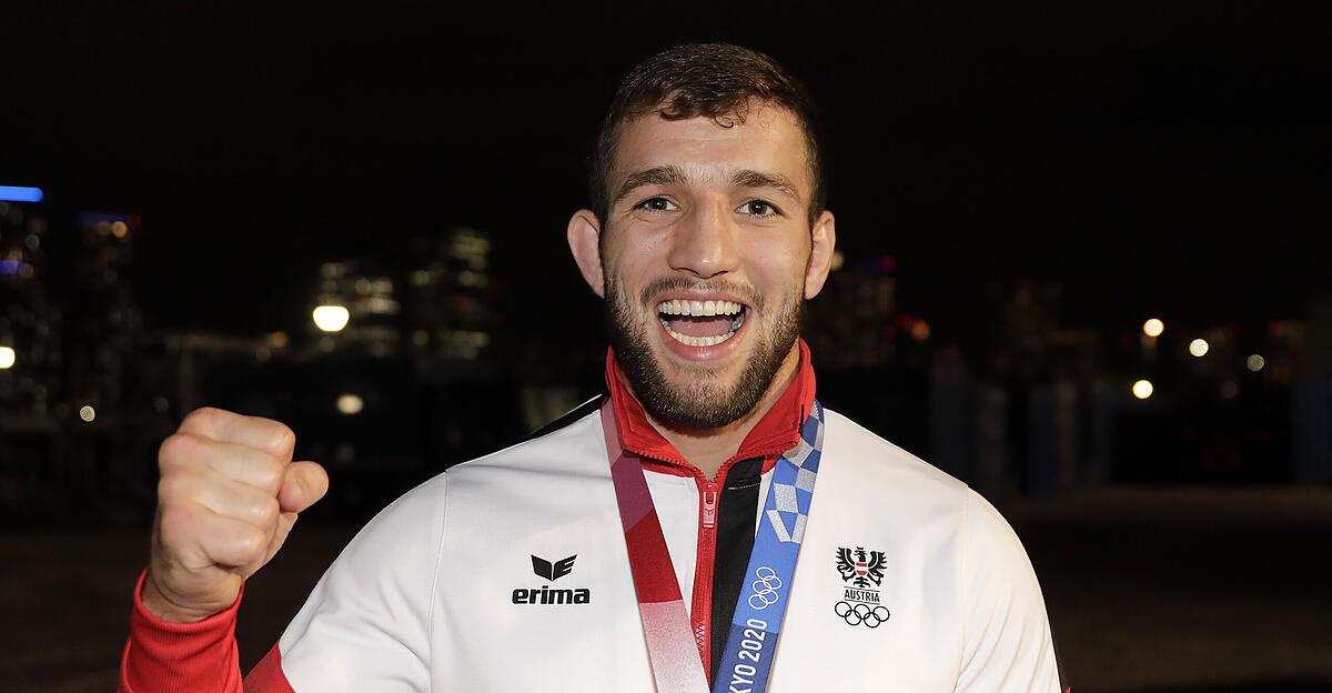 Warum das rechte Ohr von Shamil Borchashvili so wegsteht Nachrichten.at