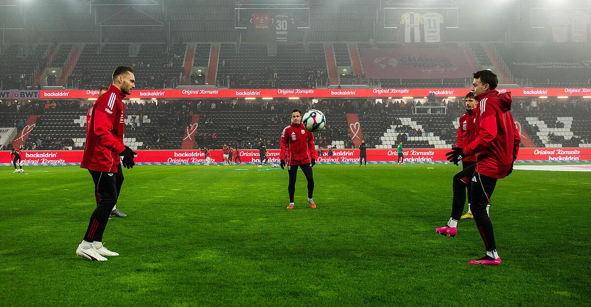 Live ab 17 Uhr: LASK gegen Rapid