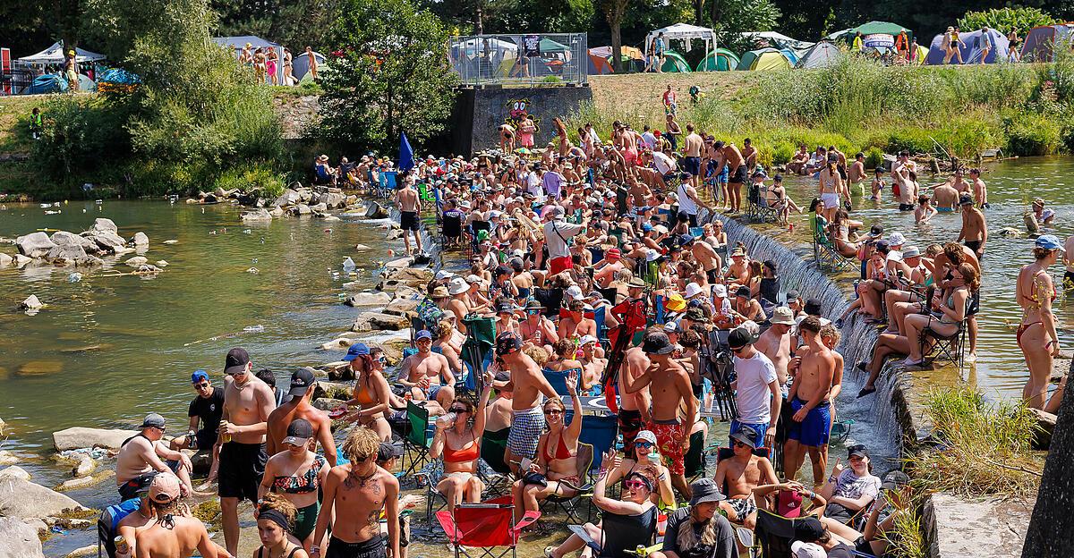 Frequency: Rund 1.400 Personen vom Roten Kreuz versorgt | Nachrichten.at Frequency: Rund 1.400 Personen vom Roten Kreuz versorgt | Nachrichten.at