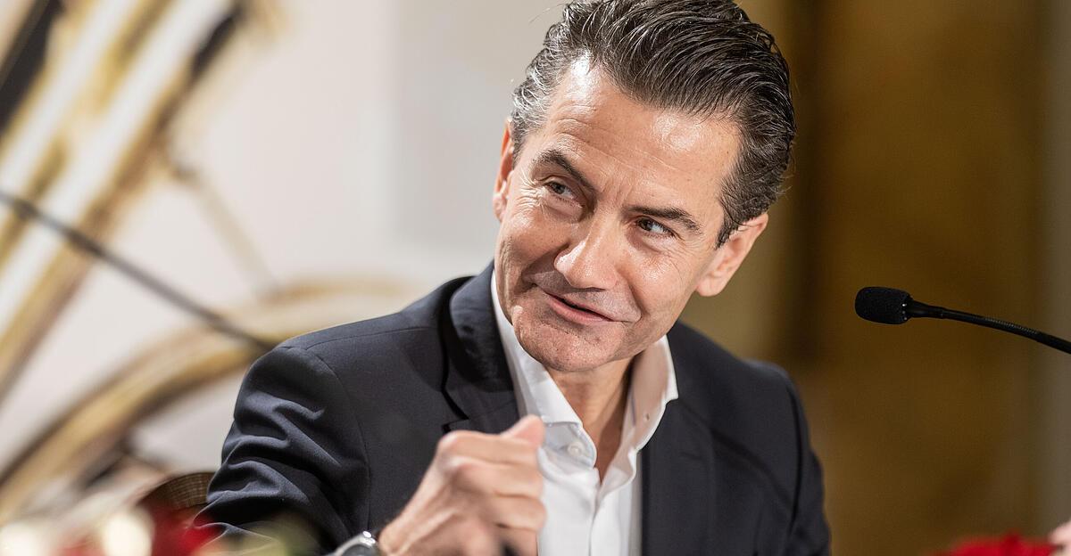 Published Weißmann chats: |