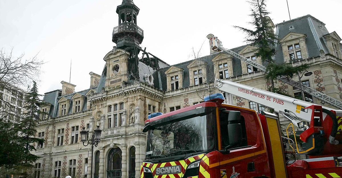 Town hall in Paris severely damaged in fire